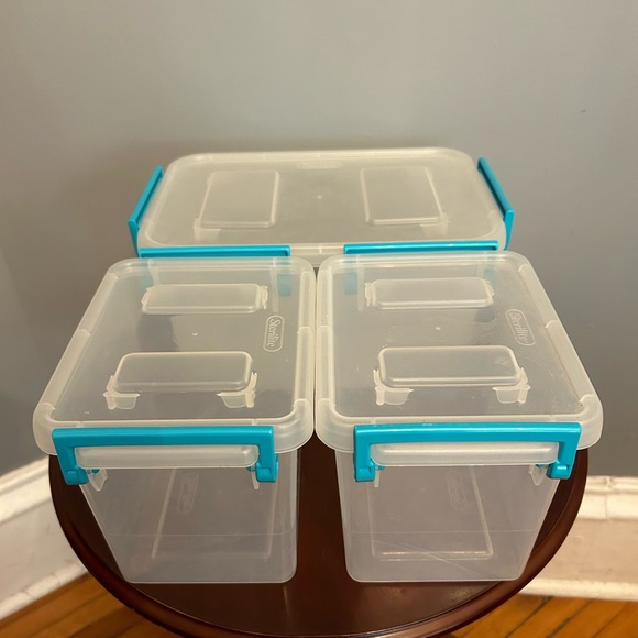 Set of 5 Sterilite Storage Containers With Lids - Picture 3 of 5